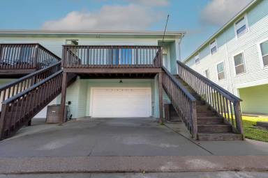 Main picture of 3100 75th St
