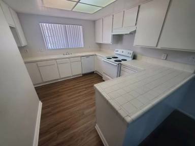 Main picture of 355 W Mountain View Ave