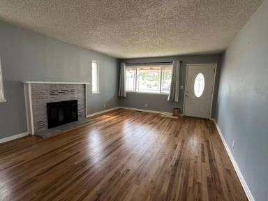 Main picture of 3725 Madison St