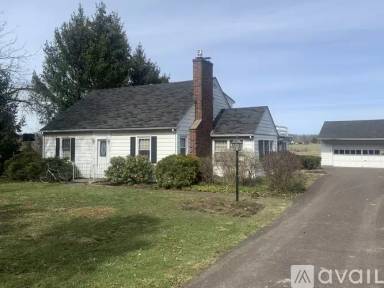 Main picture of 4915 W Swamp Rd
