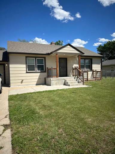 Main picture of 1216 N Green St