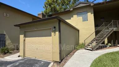 Main picture of Lakecrest Condominium