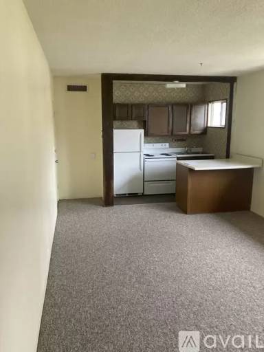 Main picture of 235 E Washington St