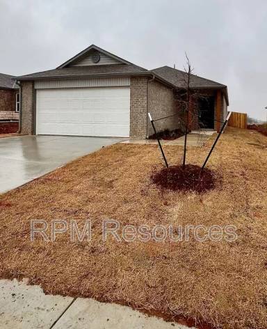 Main picture of 11841 NW 100th St