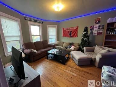 Main picture of 168 Hillside St