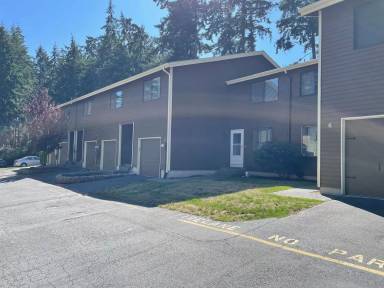 Main picture of 111 NW Columbia Dr