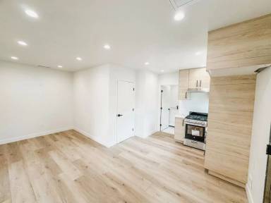 Main picture of 9637 Corbin Ave