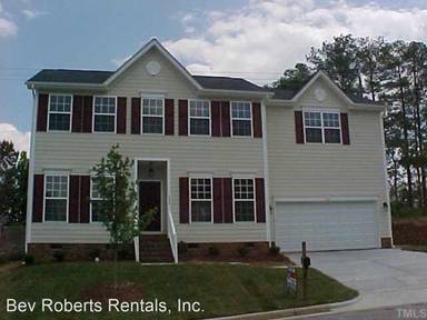 Main picture of 209 Troyer Pl
