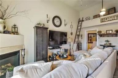Main picture of 482 Rockview St