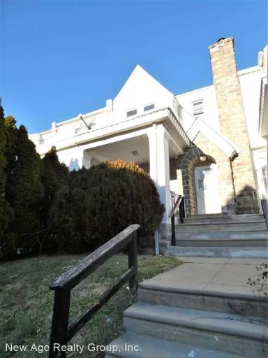 Main picture of 203 Kingston Rd