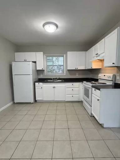 Main picture of 450 Forrest Ridge Dr NW
