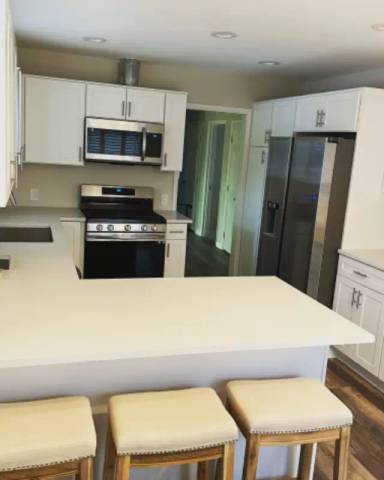 Main picture of 321 W Kalmia St