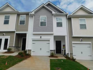 Main picture of 3 Crestwind Dr