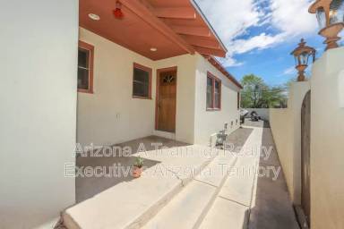 Main picture of 1014 N 7th Ave