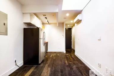 Main picture of 716 Nostrand Ave