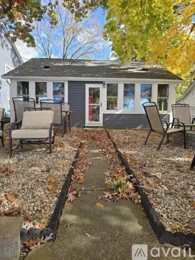 Main picture of 4440 Clifford Rd
