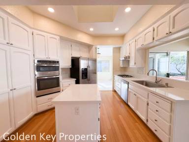 Main picture of 837 Muirfield Dr