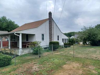 Main picture of 3809 Nelson St