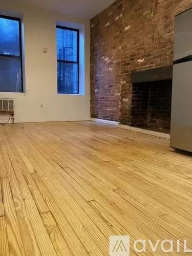 Main picture of 155  Chrystie St
