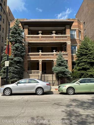 Main picture of 938-940 W Argyle St