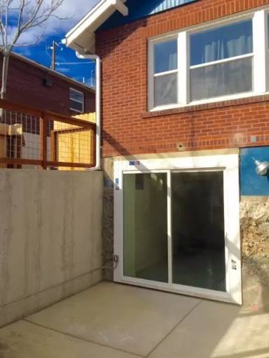 Main picture of 217 Moran St