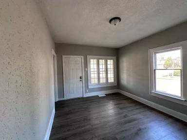 Main picture of 716 S 14th St