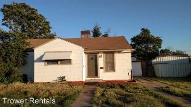 Main picture of 1111 W 26th St