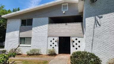 Main picture of 100 Terrace Dr NE