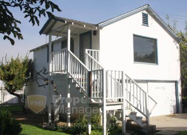 Main picture of 2833 1/2 Sinclair Ave