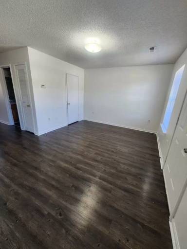 Main picture of 2400 1st St SW
