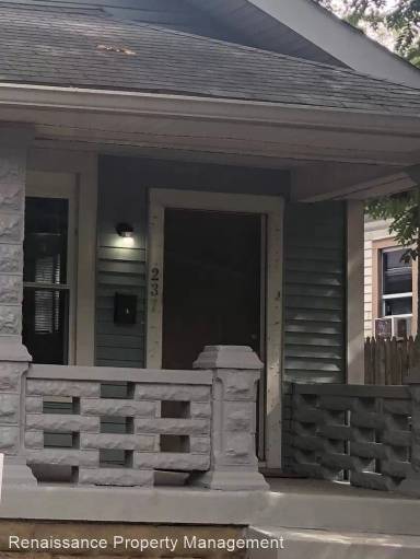Main picture of 237 N Tacoma Ave