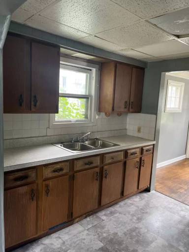 Main picture of 14117 Saybrook Ave