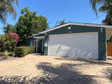 Main picture of 1090 Johnson Dr