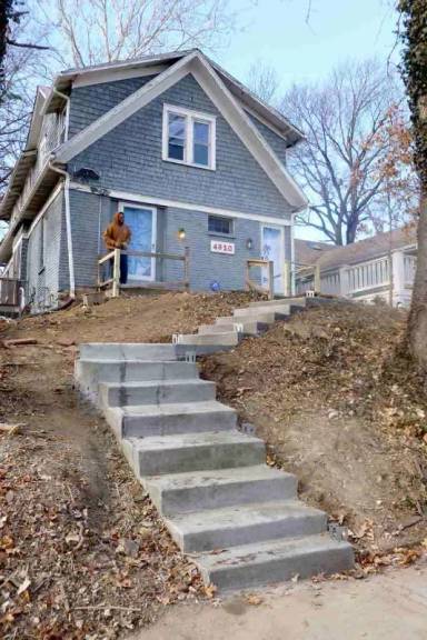 Main picture of 4810 Holly St