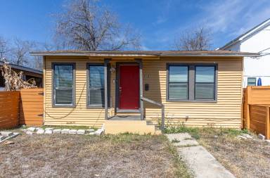 Main picture of 115 Dumoulin Ave
