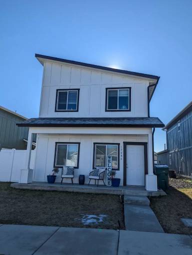 Main picture of 12076 W Wellington Ave