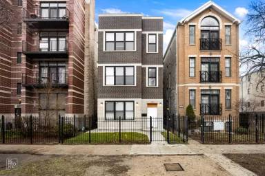Main picture of 3925 S Indiana Ave