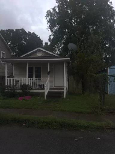 Main picture of 657 2nd Ave