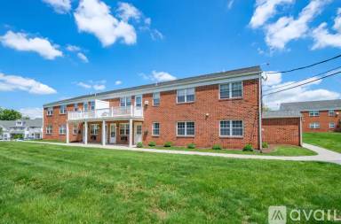 Main picture of 340 College Manor Ave
