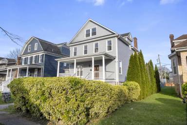Main picture of 3305 Oakfield Ave