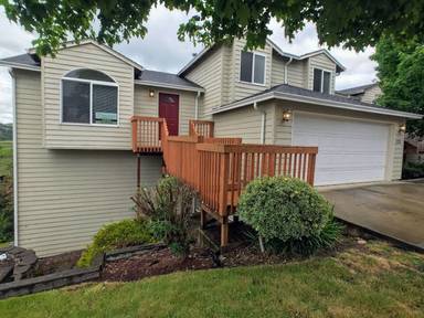 Main picture of 130 SE Lebleu Ln