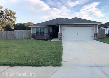 Main picture of 5527 Peach Dr