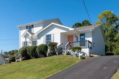 Main picture of 2326 Brittany Dr