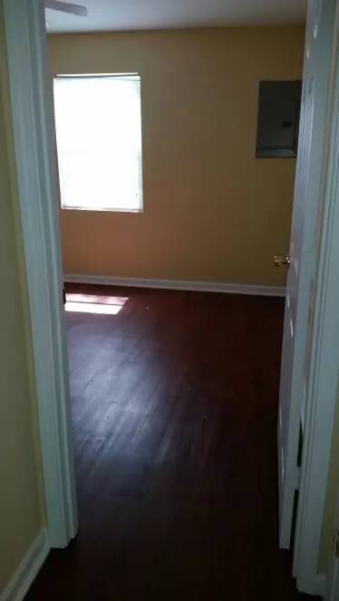 Main picture of 417 Erika Ln