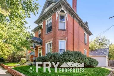 Main picture of 3109 Julian St