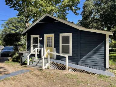 Main picture of 600 Wheelis St