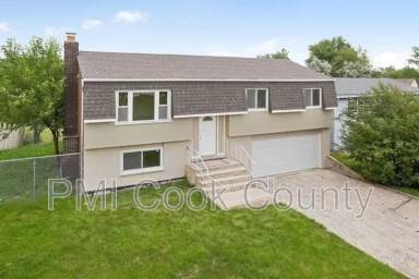 Main picture of 637 Sullivan Ln