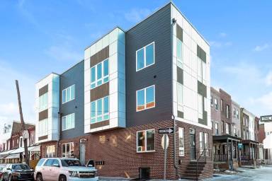 Main picture of 953 Belmont Avenue Unit 1