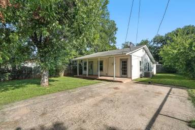 Main picture of 2926 S 5th St