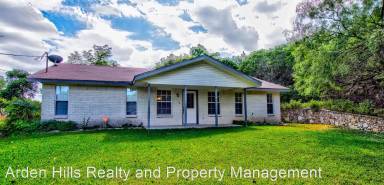 Main picture of 309 Queen Bee Dr